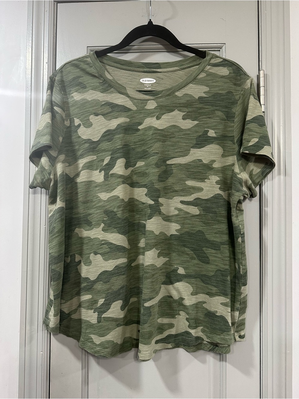 Old Navy Green Camo Short Sleeve Tee